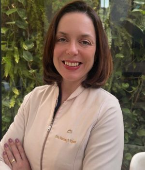 Dra. Mariana Ribeiro CRBM: 10.917 Coordenadora de Laboratório - Embriologista Saiba mais
